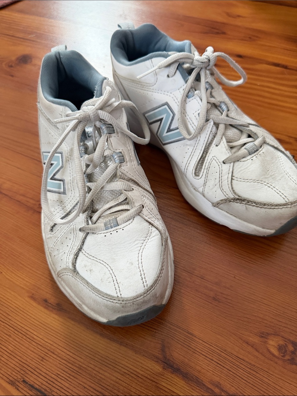 New Balance Women's 608 V5 Casual Comfort Cross Trainer